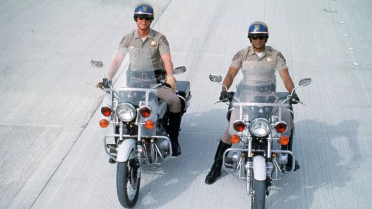 CHiPs : Le Duo de Choc sous le Soleil de Californie